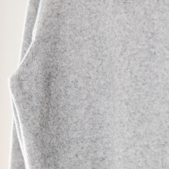 J-Crew Large Gray Sweater - Picture 8 of 8